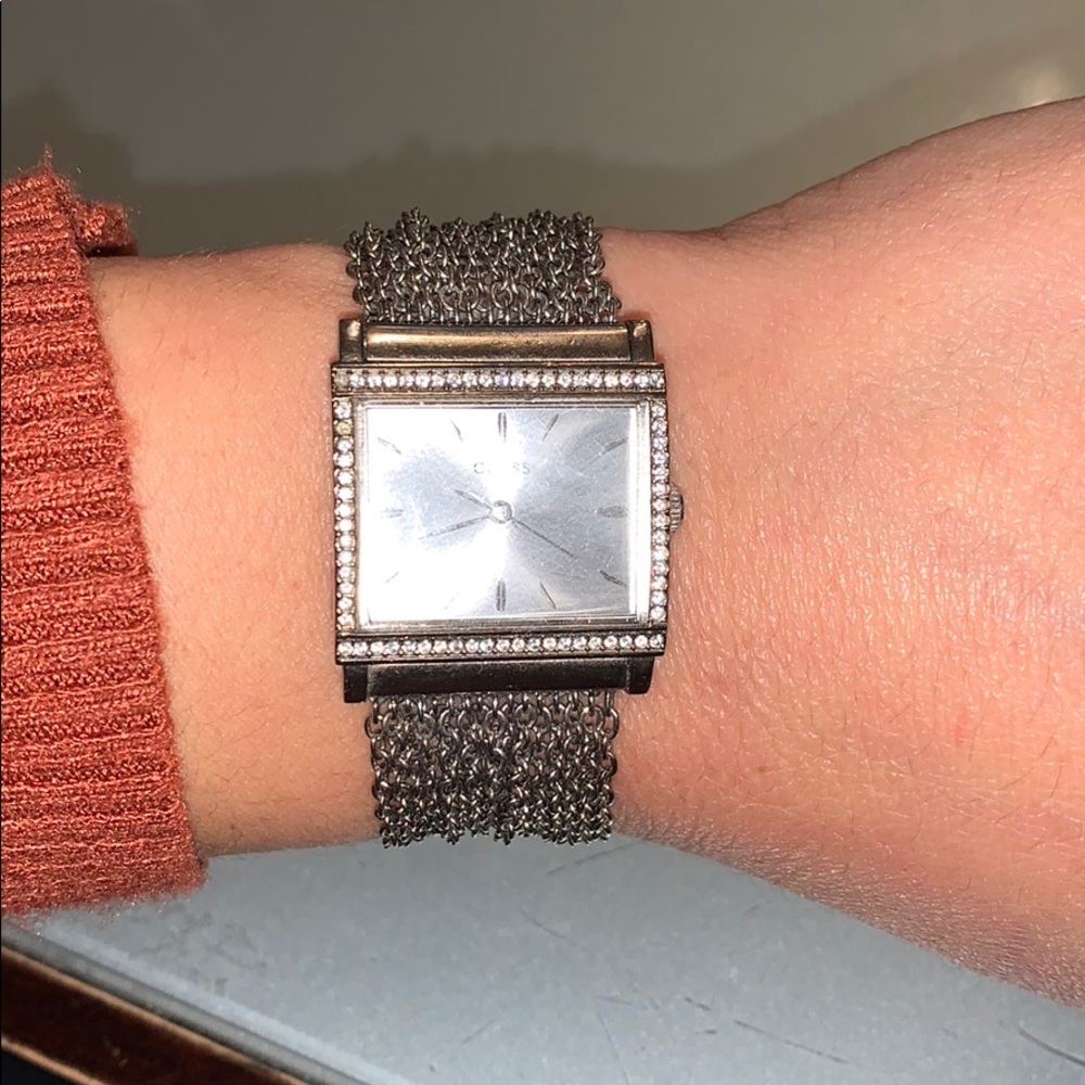 GUESS silver chain watch